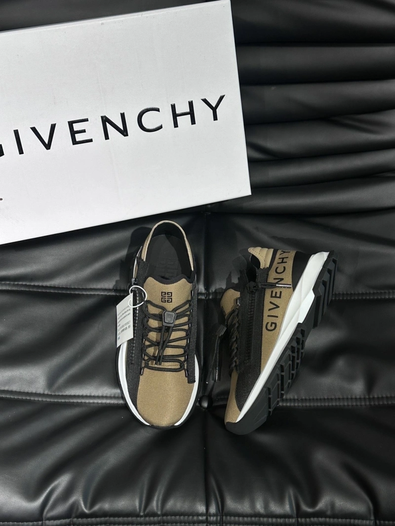 Modern Gxvxnchy Sneakers 154685