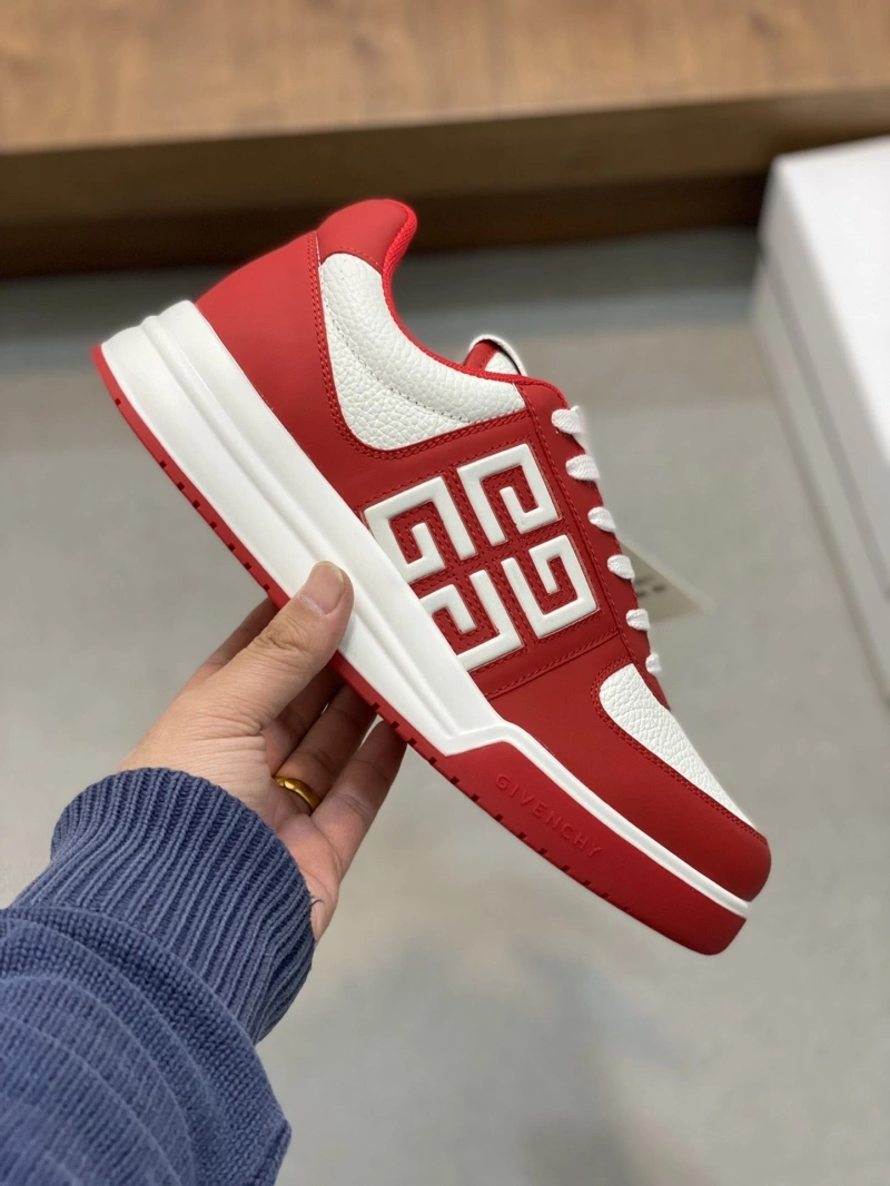 Versatile Gxvxnchy Sneakers 154681