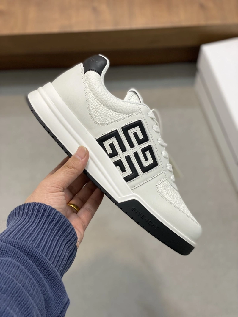 Gxvxnchy Sneakers UrbanStyle 154680
