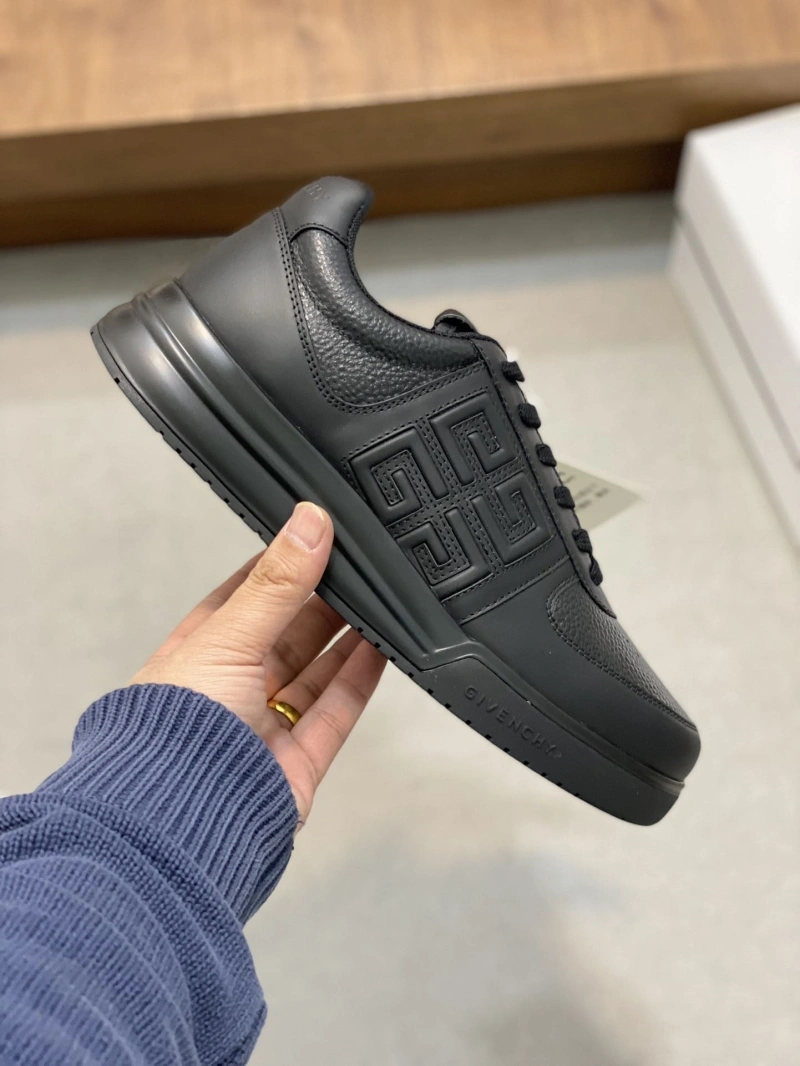 Gxvxnchy Sneakers NewStyle 154679