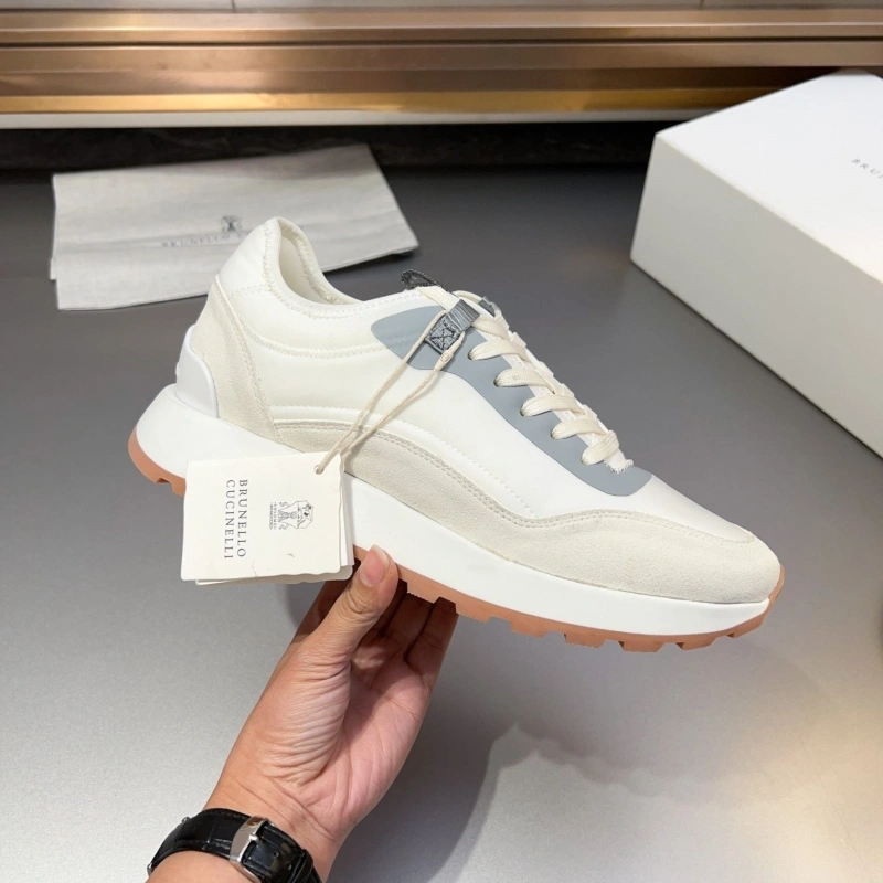 Versatile Brxnxllo Cxcxnelli Sneakers 114308