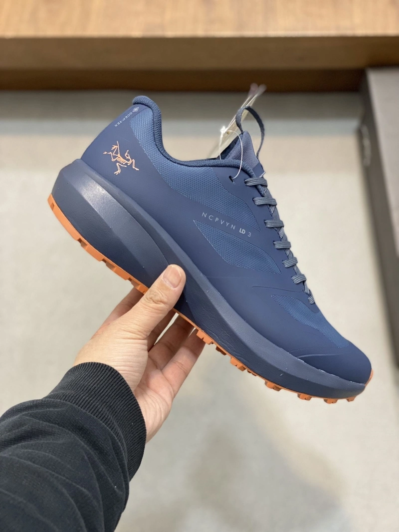 NewStyle Othxr Sneakers 216852