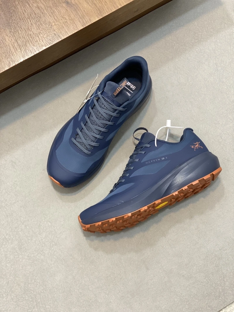 NewStyle Othxr Sneakers 216852