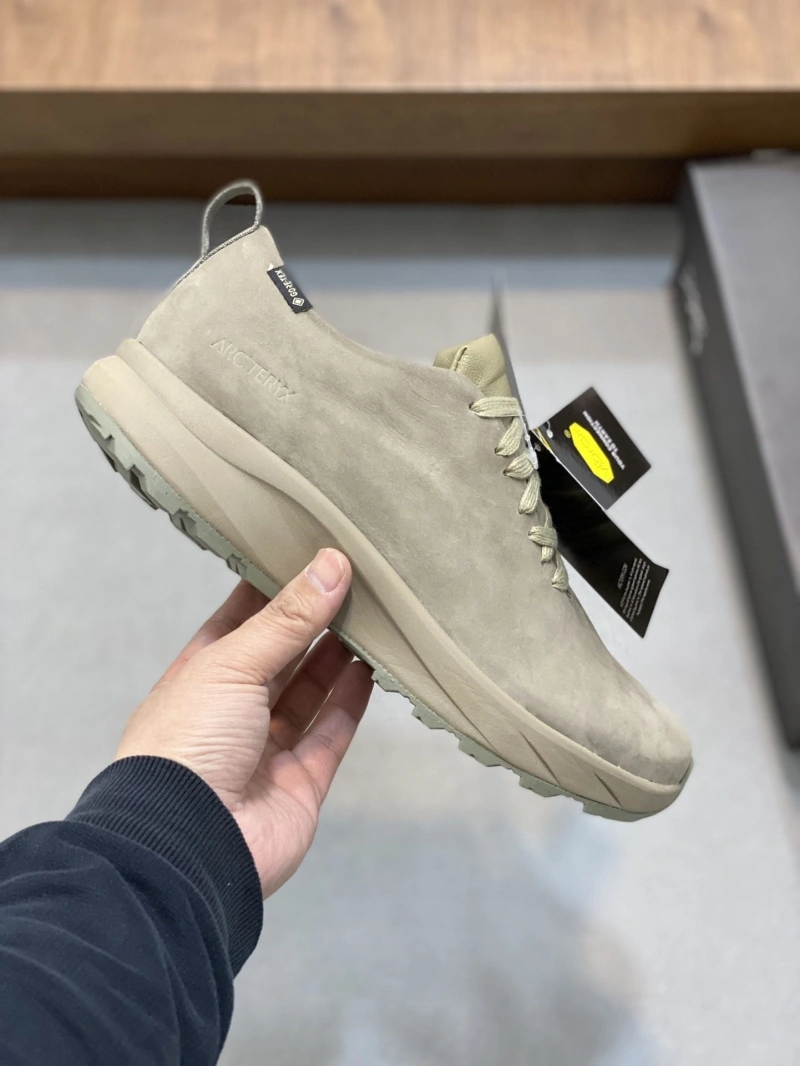 EyeCatching Othxr Sneakers 216837