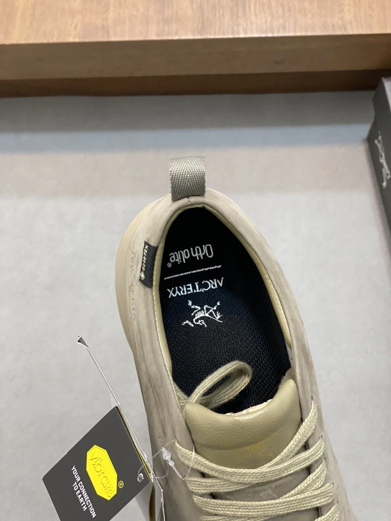 EyeCatching Othxr Sneakers 216837