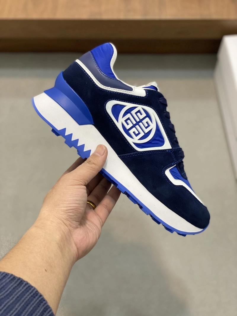 Comfortable Gxvxnchy Sneakers 154678