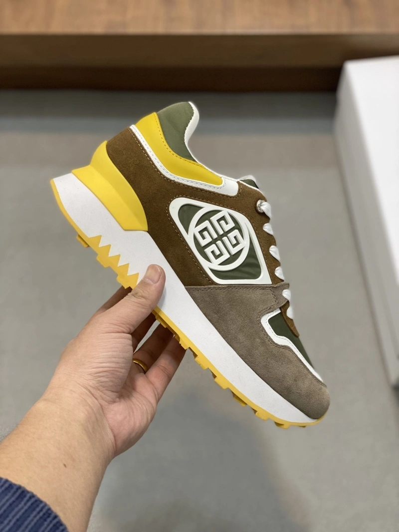 Elegant Gxvxnchy Sneakers 154684