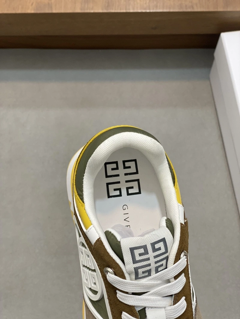 Elegant Gxvxnchy Sneakers 154684