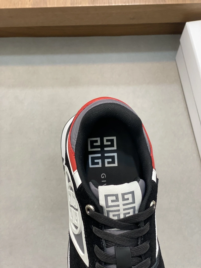 Gxvxnchy Sneakers SportInspired 154670