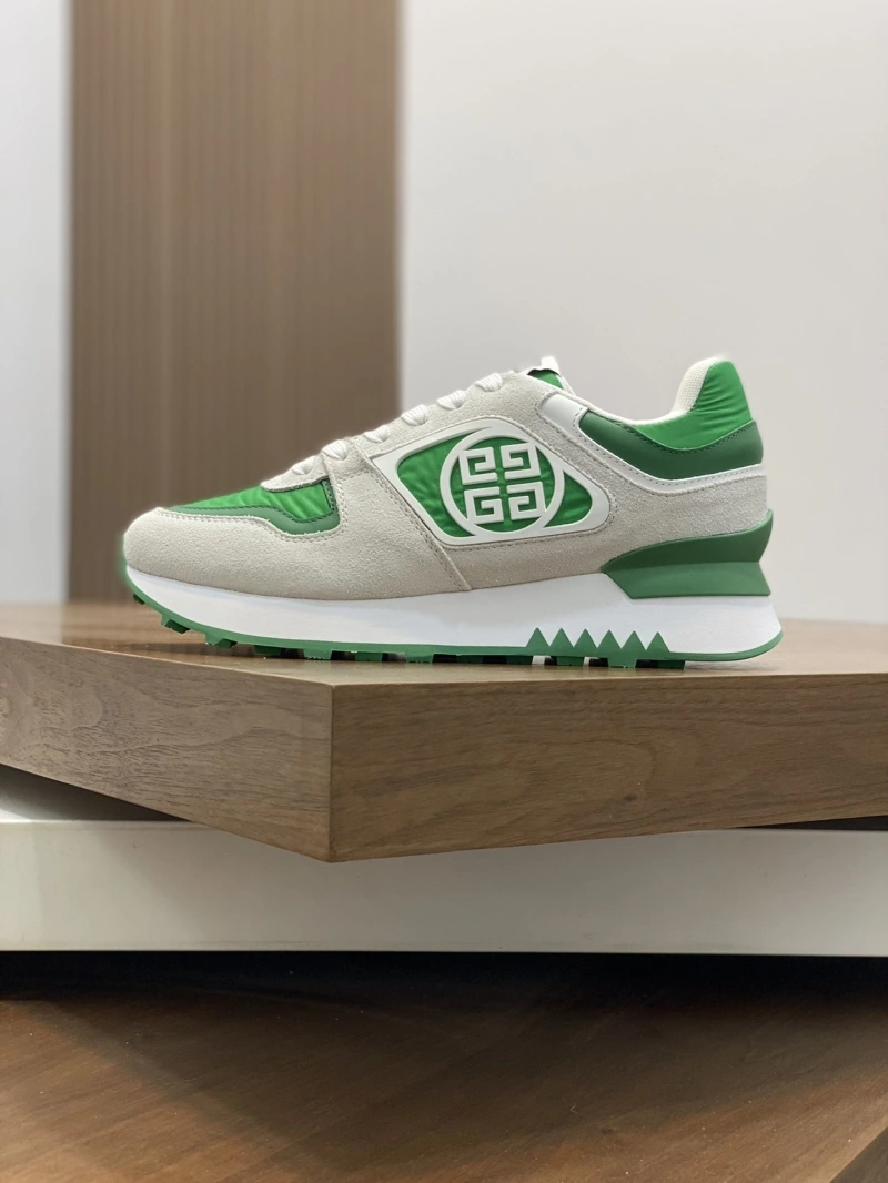 Gxvxnchy Sneakers Stylish 154674