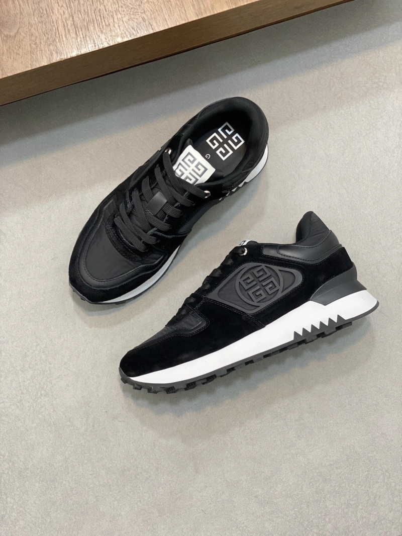 Reliable Gxvxnchy Sneakers 154664