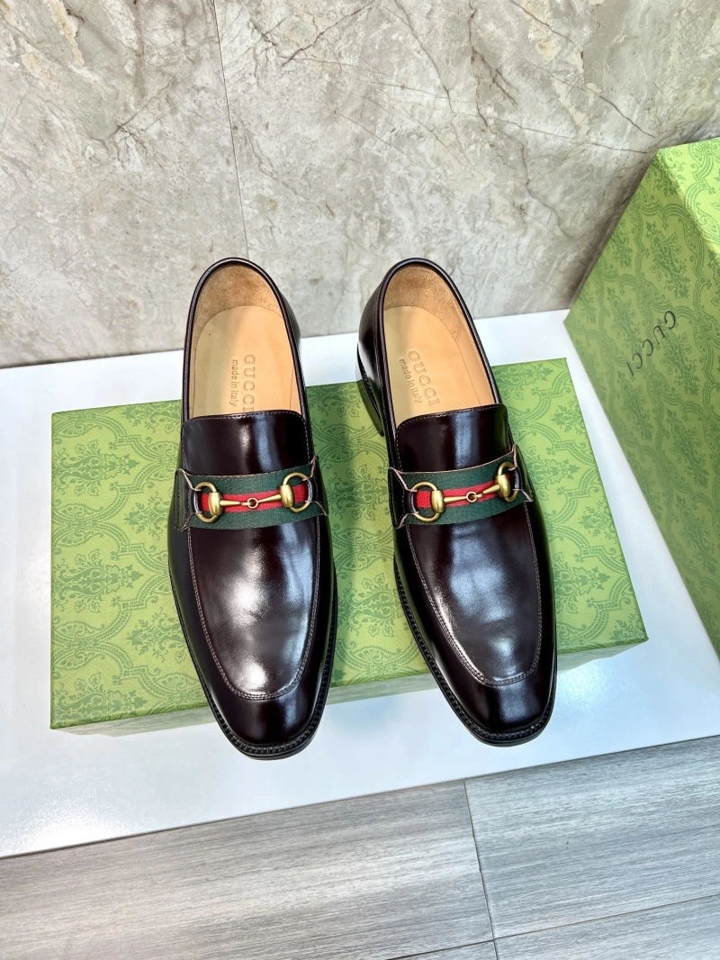 Versatile Gxccx Slippers 166526