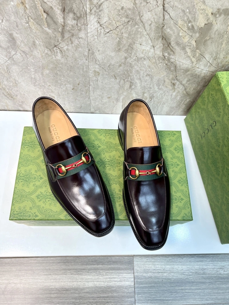 Versatile Gxccx Slippers 166526