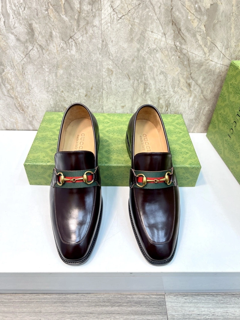 Versatile Gxccx Slippers 166526