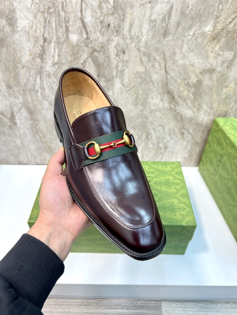Versatile Gxccx Slippers 166526
