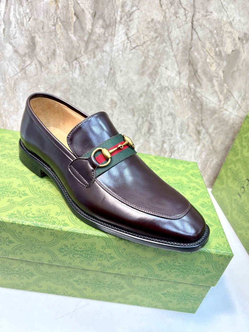 Versatile Gxccx Slippers 166526