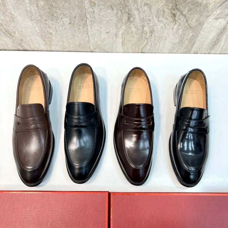 Lightweight Bxrbxrry Leather Shoes 115613