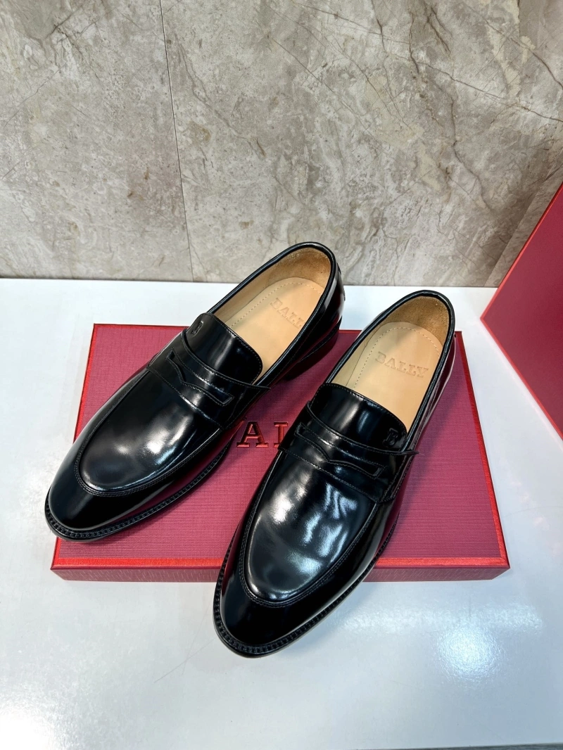Minimalist Bxrbxrry Leather Shoes 115610