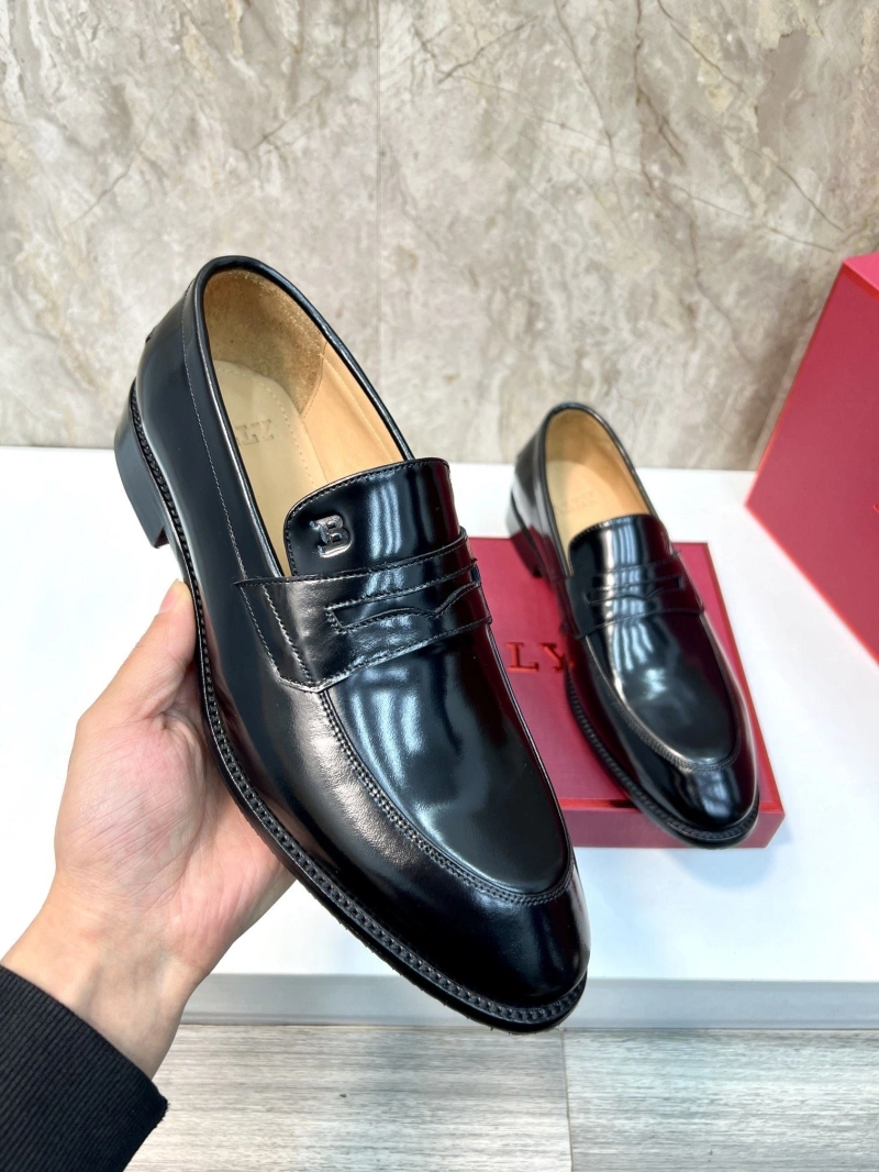 Minimalist Bxrbxrry Leather Shoes 115610