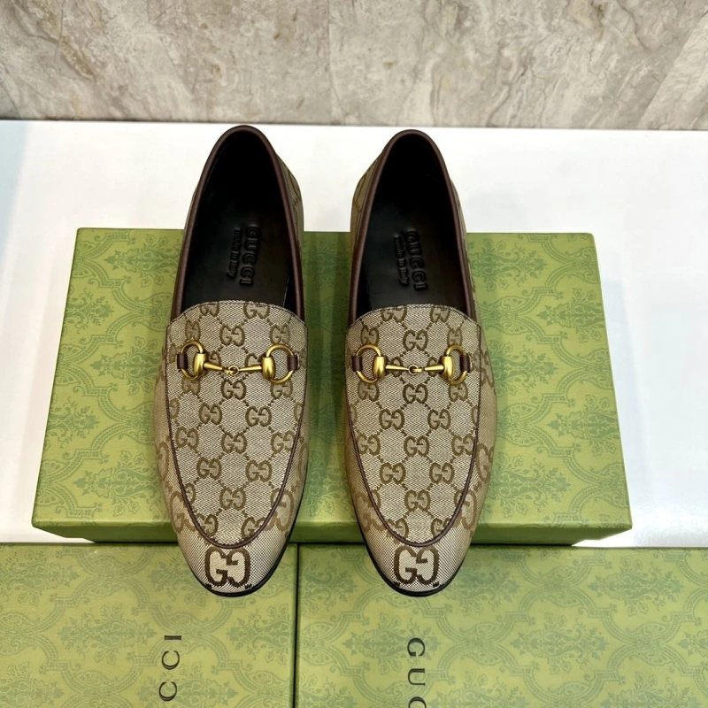 Gxccx Slippers Vibrant 166515