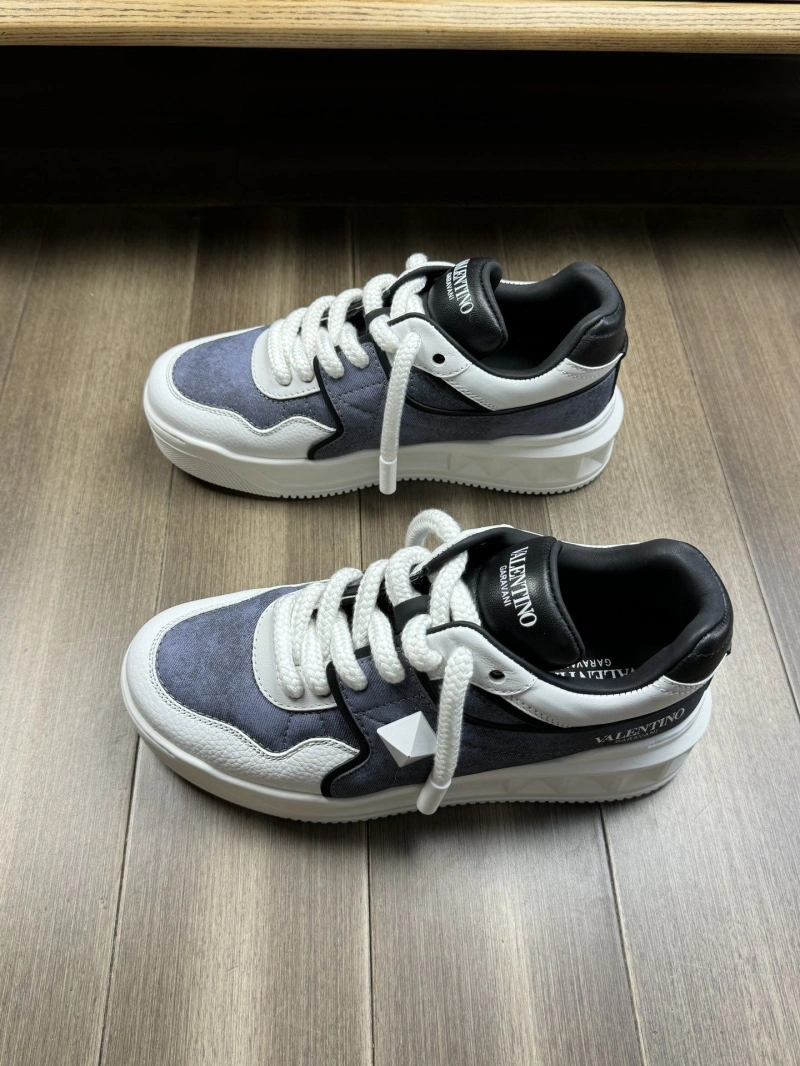Unique Vxlxntino Sneakers 232930