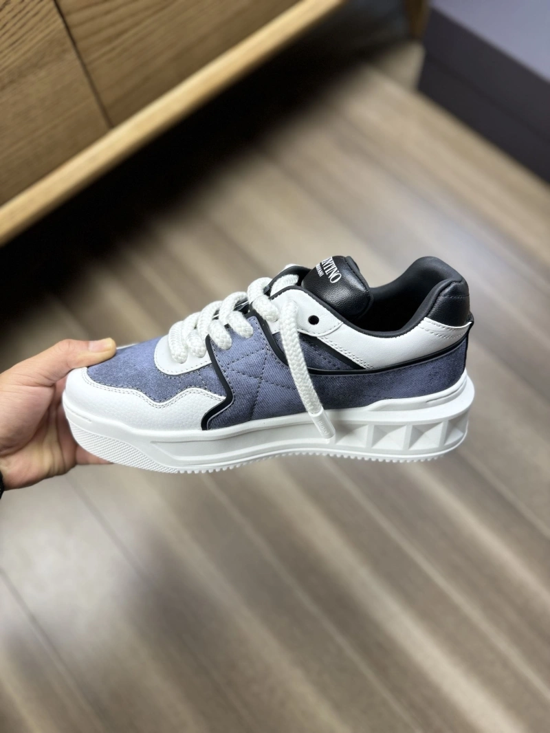 Unique Vxlxntino Sneakers 232930