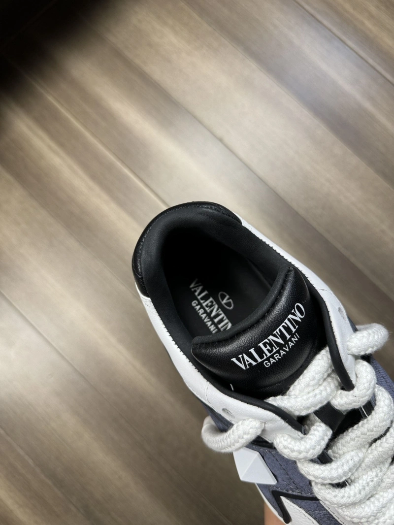 Unique Vxlxntino Sneakers 232930