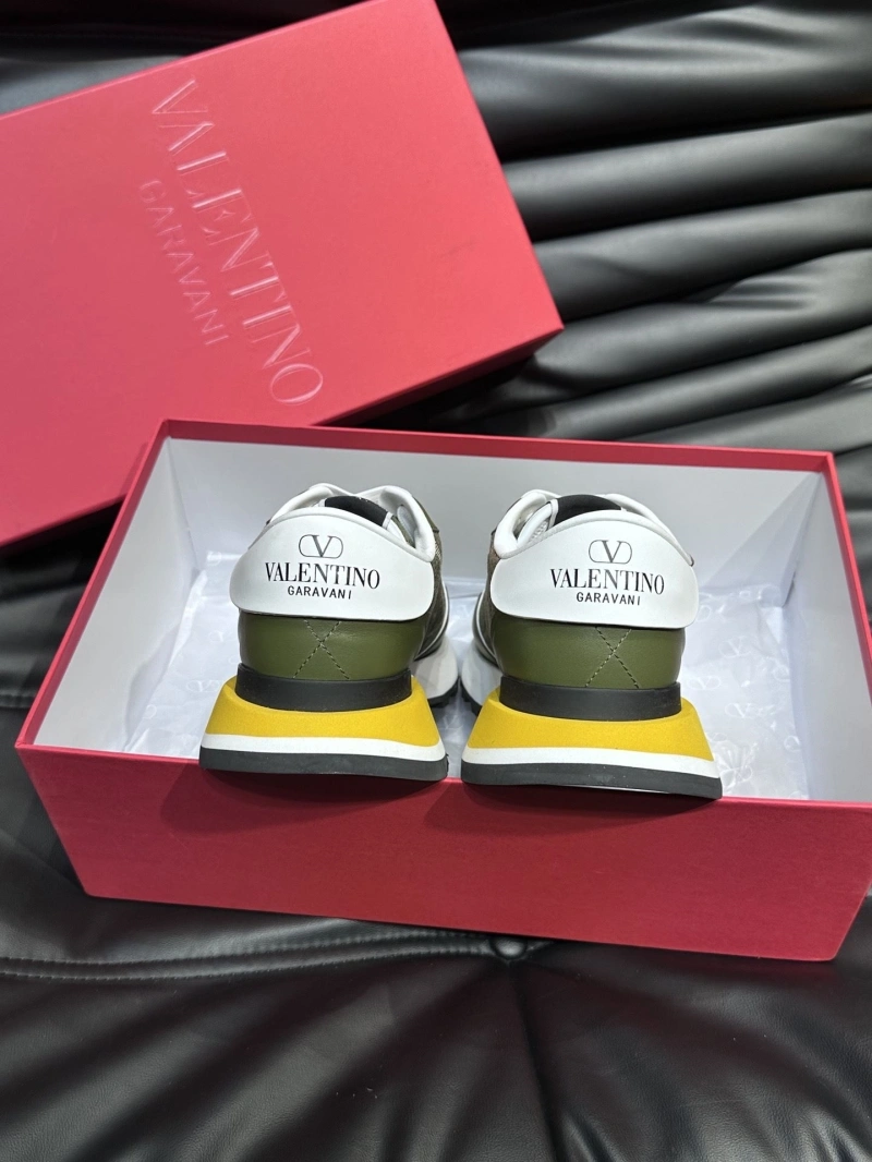 Versatile Vxlxntino Sneakers 232919