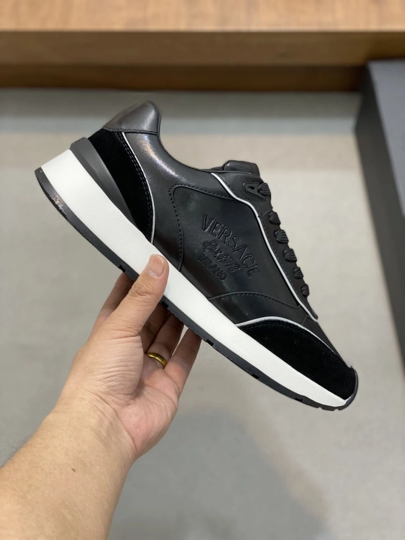 Timeless Gxvxnchy Sneakers 154657