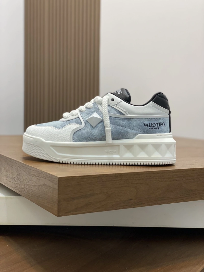 Durable Vxlxntino Sneakers 232928