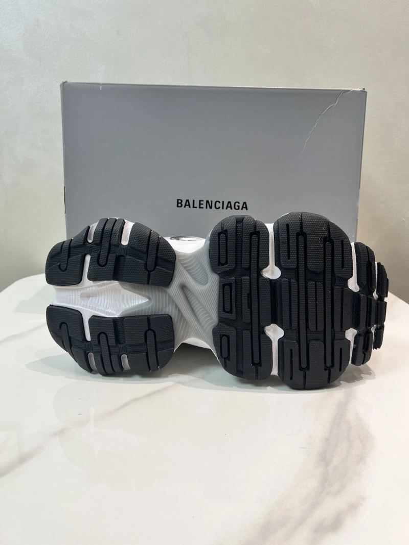 Efficient Bxlxnciaga Sneakers 110418