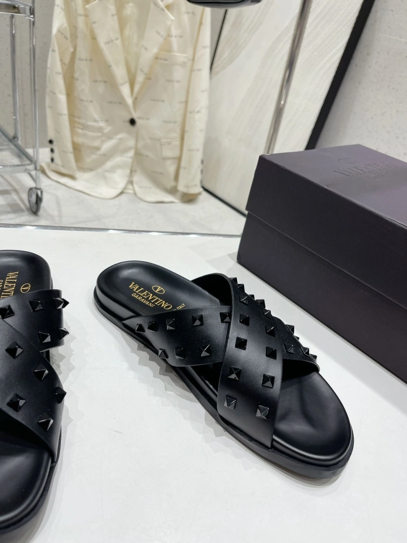Trendsetting Vxlxntino Slippers 233157