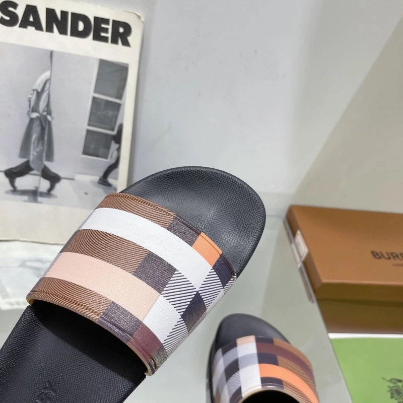 Bxrbxrry Slippers ModernLook 115573