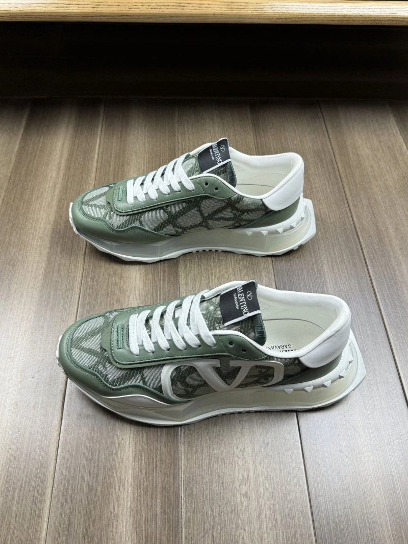 Vibrant Vxlxntino Sneakers 232915