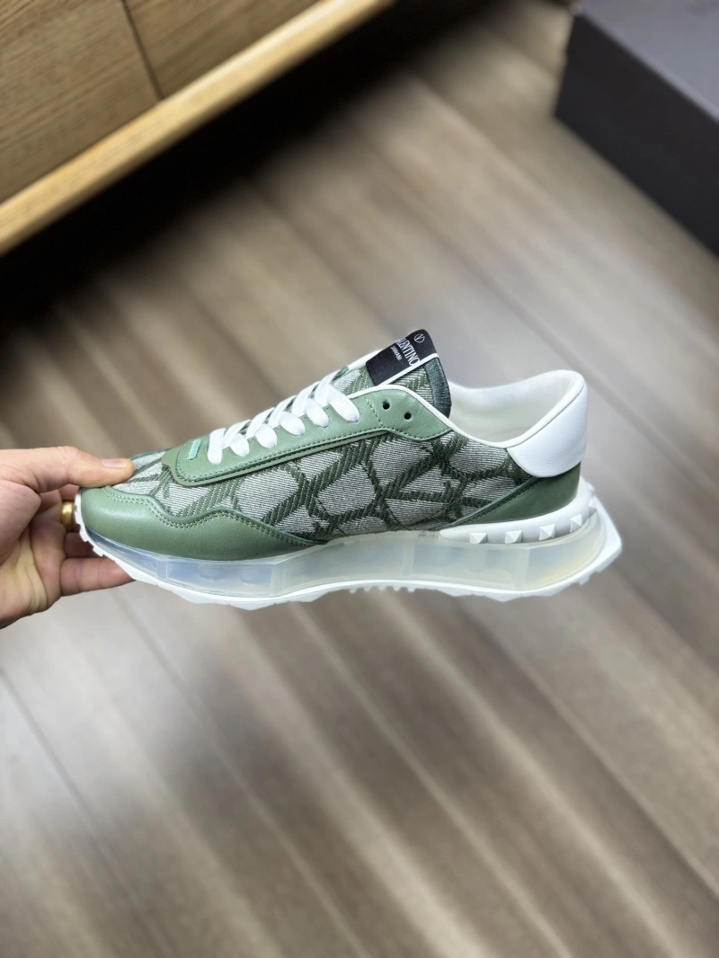 Vibrant Vxlxntino Sneakers 232915