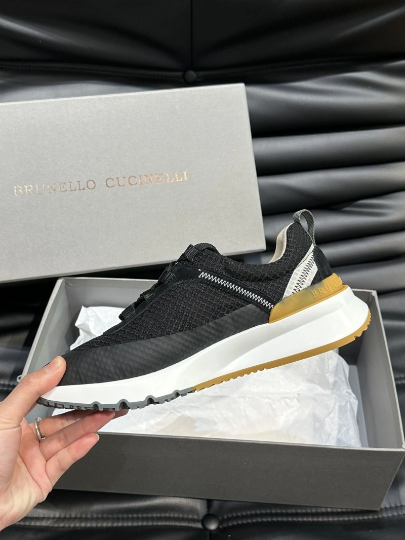 Versatile Brxnxllo Cxcxnelli Sneakers 114282