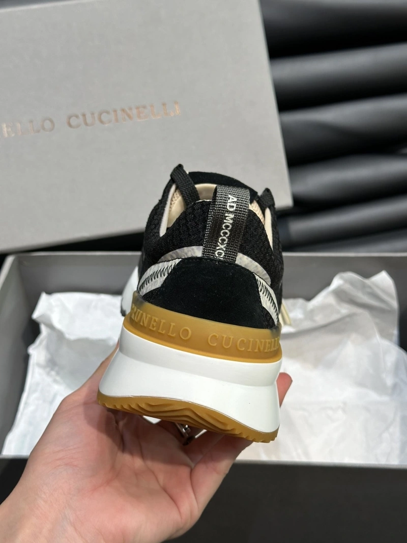 Versatile Brxnxllo Cxcxnelli Sneakers 114282