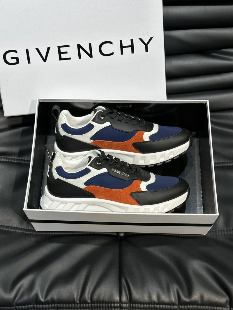 Lightweight Gxvxnchy Sneakers 154665