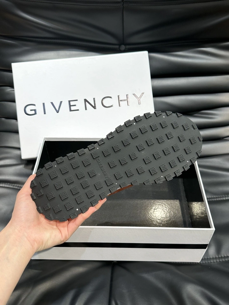 Gxvxnchy Sneakers BestValue 154654