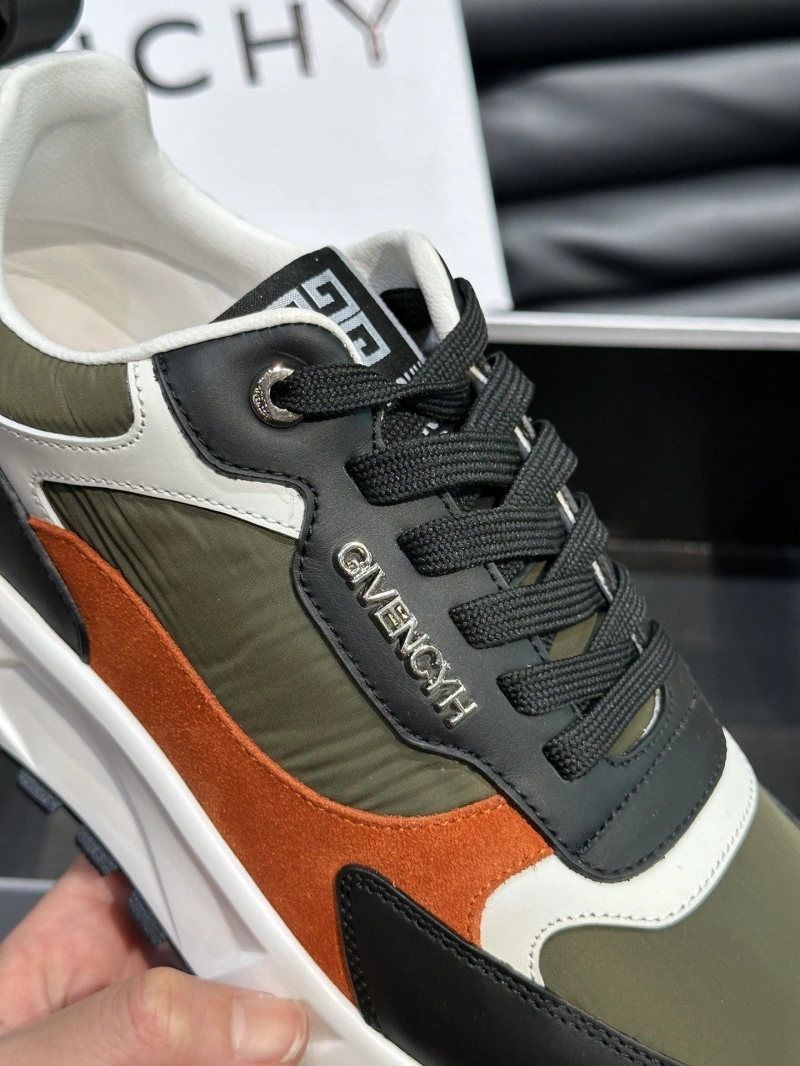 Timeless Gxvxnchy Sneakers 154655