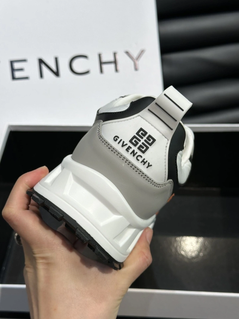 Gxvxnchy Sneakers StreetReady 154669