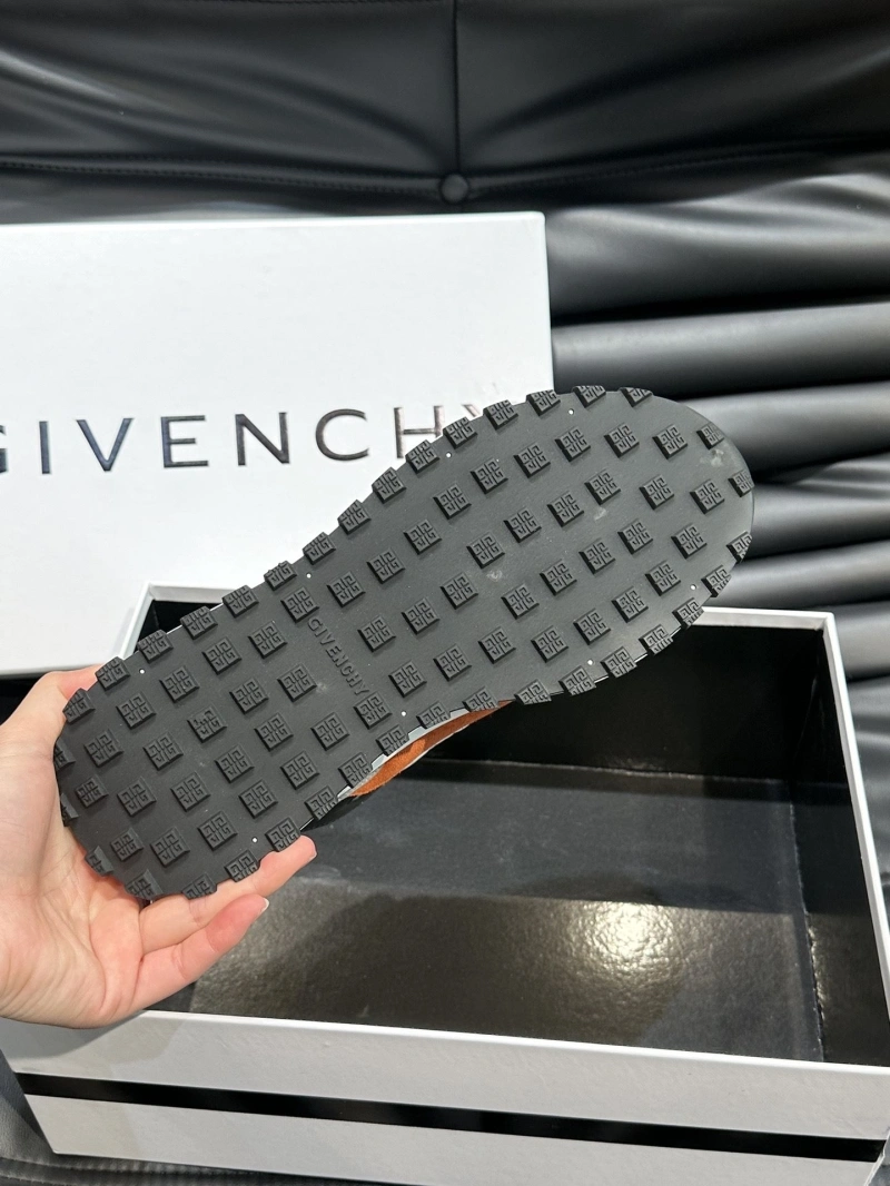 Gxvxnchy Sneakers StreetReady 154669