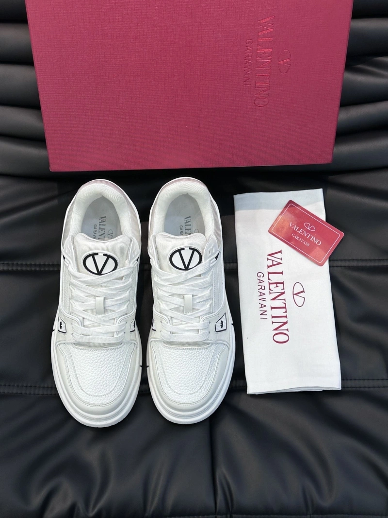 Modern Vxlxntino Sneakers 232900