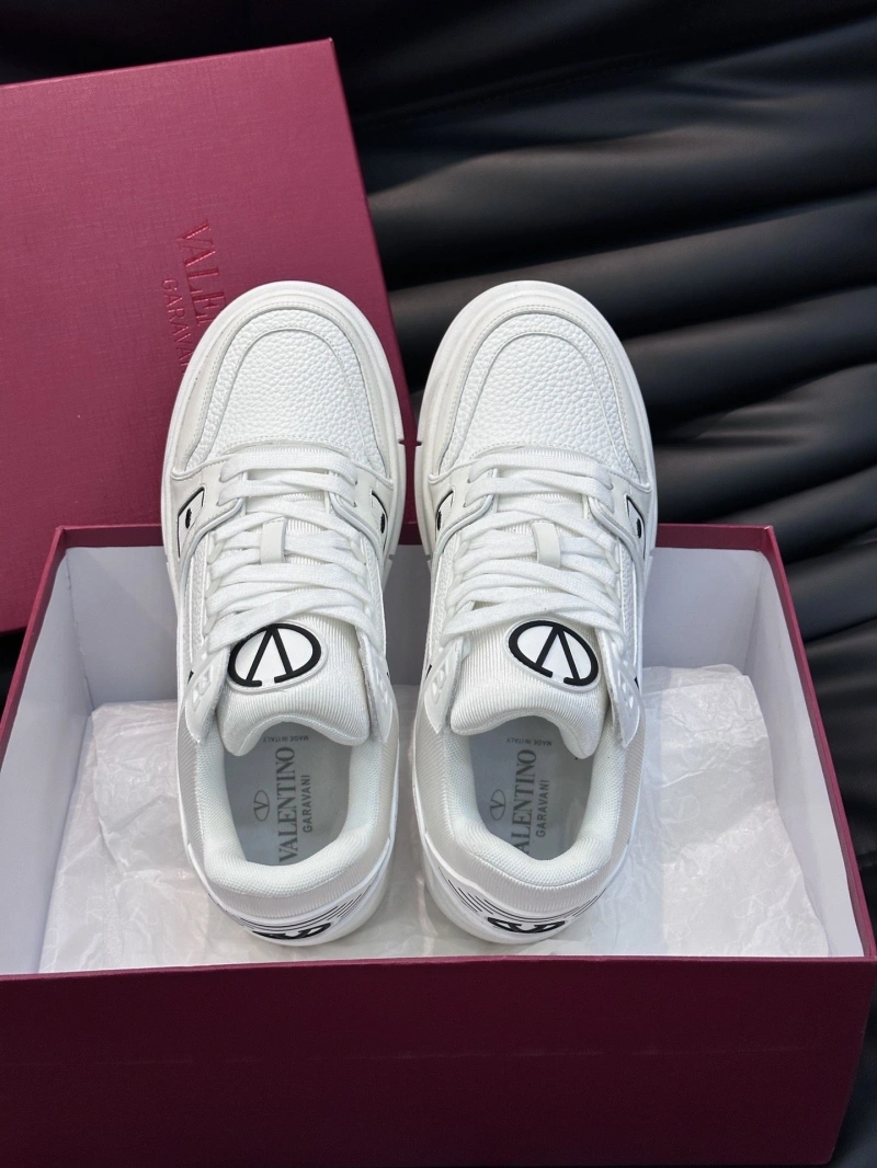 Modern Vxlxntino Sneakers 232900