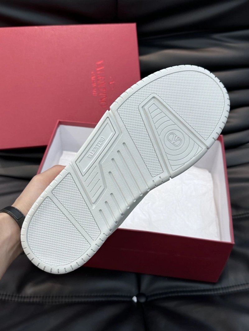 Modern Vxlxntino Sneakers 232900