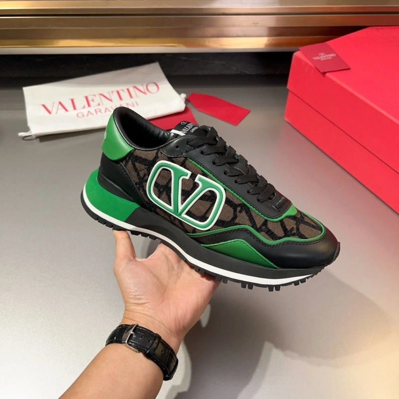 Unique Vxlxntino Sneakers 232896