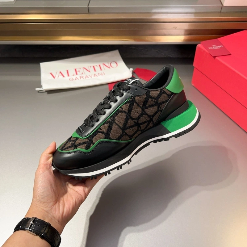 Unique Vxlxntino Sneakers 232896