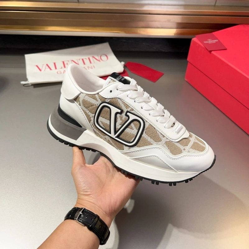 Stylish Vxlxntino Sneakers 232898