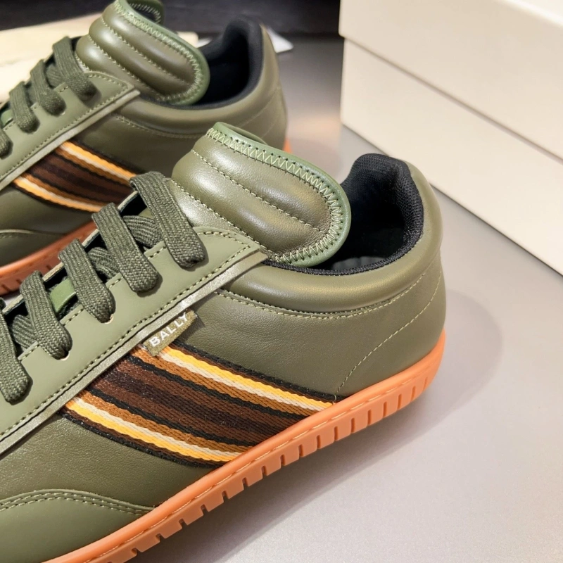 EasyMatch Bxrbxrry Sneakers 115499