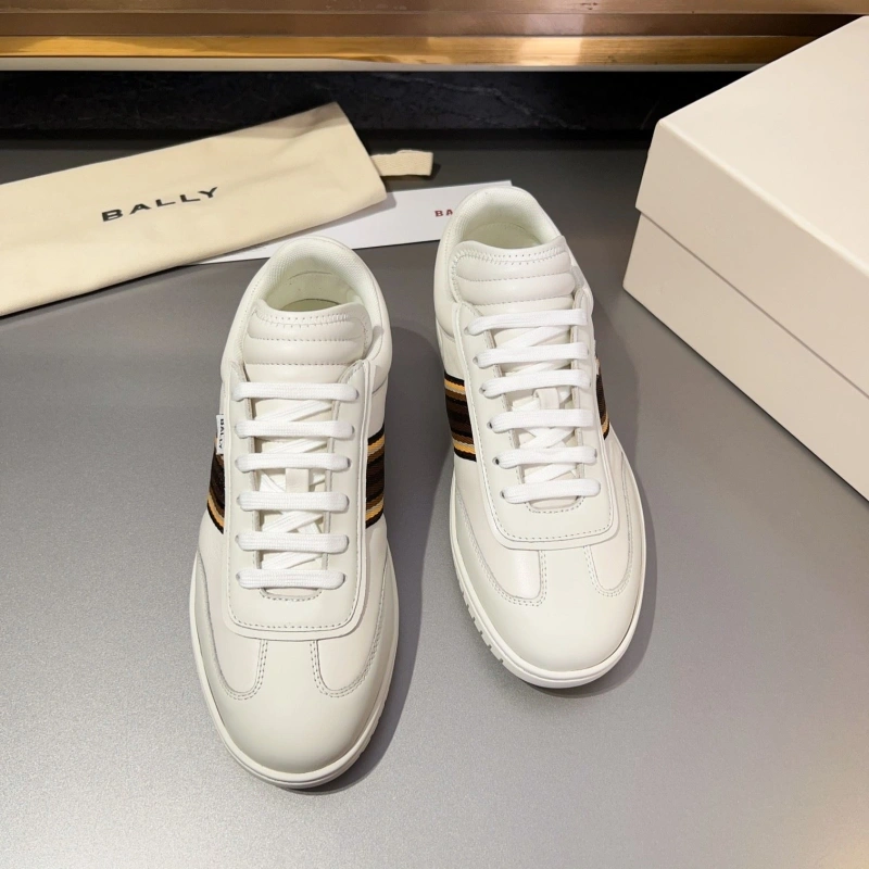 Sophisticated Bxrbxrry Sneakers 115496